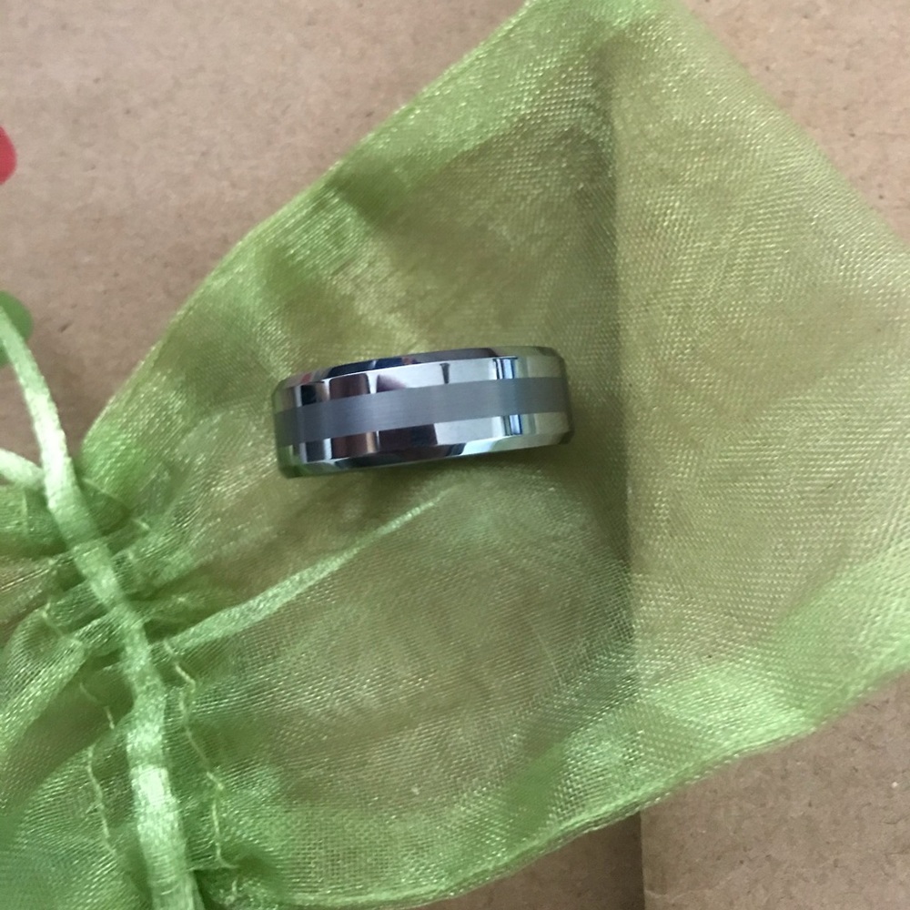 Men’s hardly used Tungsten Ring